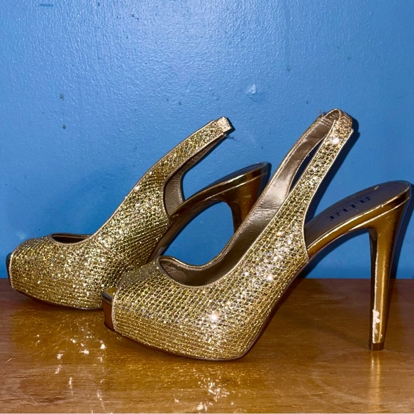 Elegant Gold Peep-Toe Slingback Heels - Picture 1 of 5